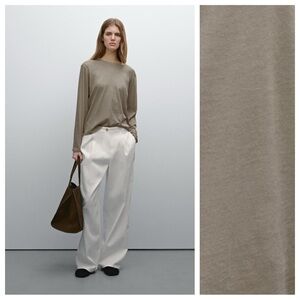 NWT. Massimo Dutti Pale Khaki Cotton Slim-Fit T-Shirt. Size M.
